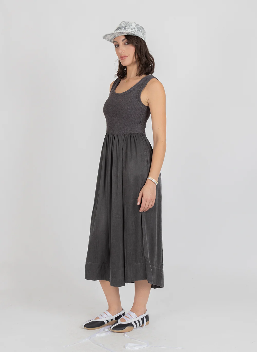 Notvoiceo Cinema Dress - Notvoiceo