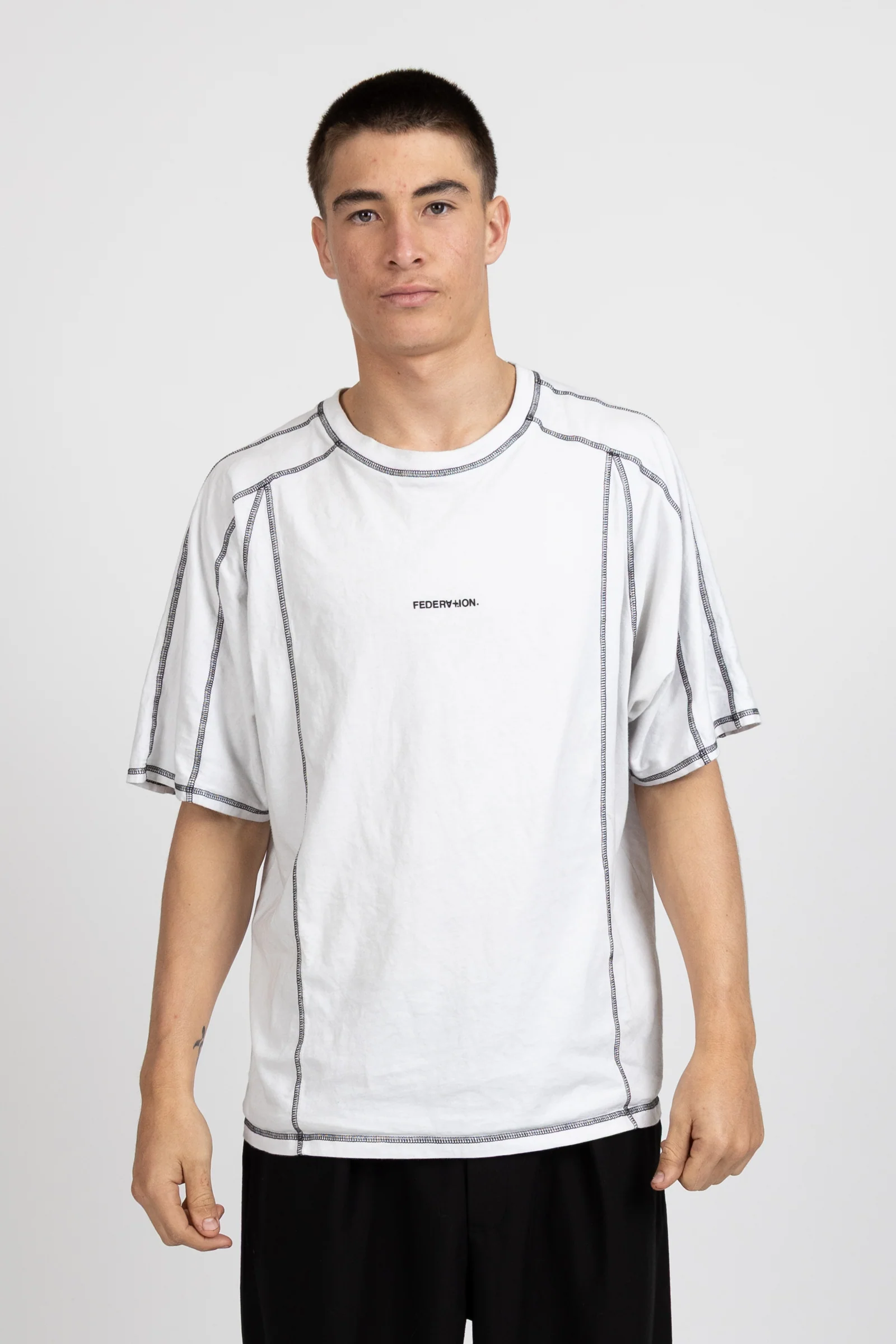 Notvoiceo Trast Tee - Logo - Notvoiceo